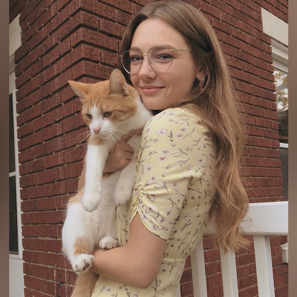 Meet your Posher, Hannah